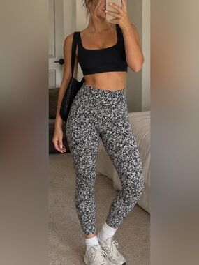 Athleta Black & White Marble Print Leggings
